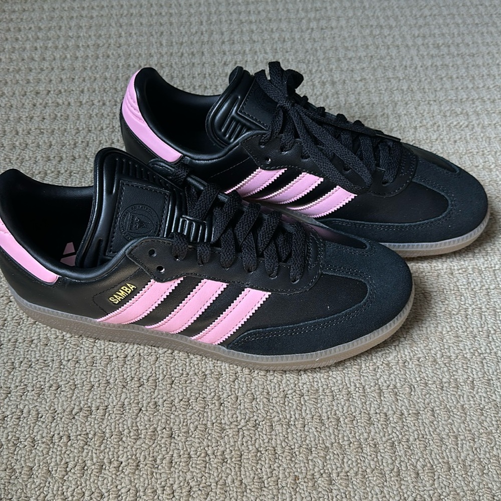 Adidas “Messi” Samba